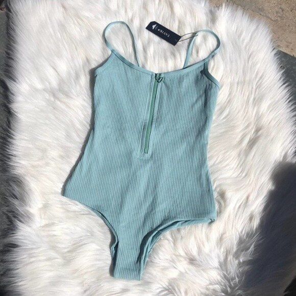 Tavik Womens Size Small Maddie One Piece - Picture 9 of 15